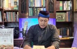 KH Nur Uhya Hadinegoro