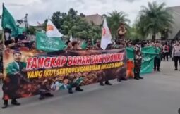 Tangkap Bahar dan Kroninya